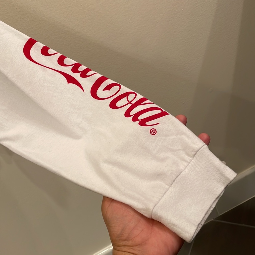 Forever 21 Women’s Coca Cola Crop Top - Picture 5 of 11